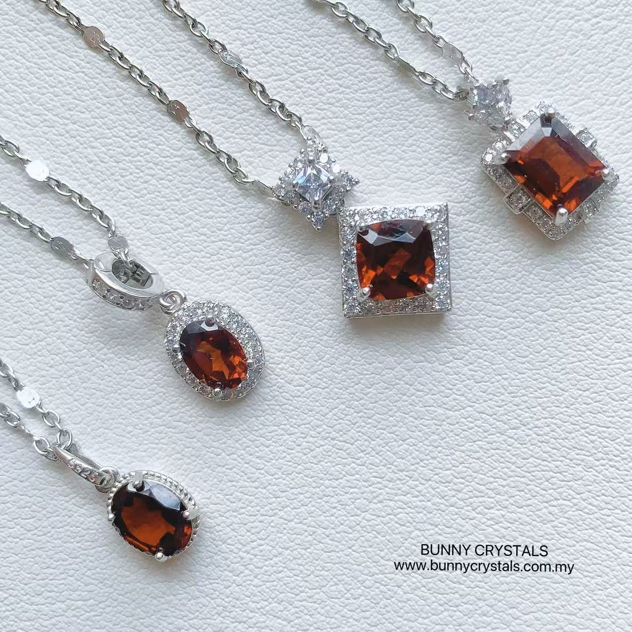 Love & Vitality Natural Garnet in s925 S.Silver Pendant - Image 3