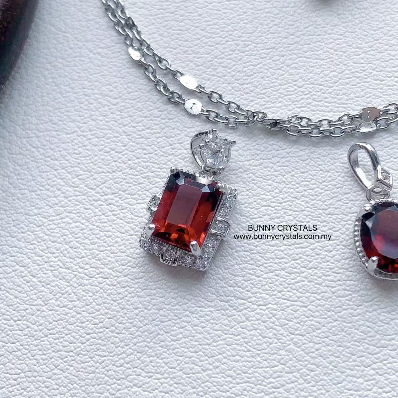 Love & Vitality Natural Garnet in s925 S.Silver Pendant - Image 9