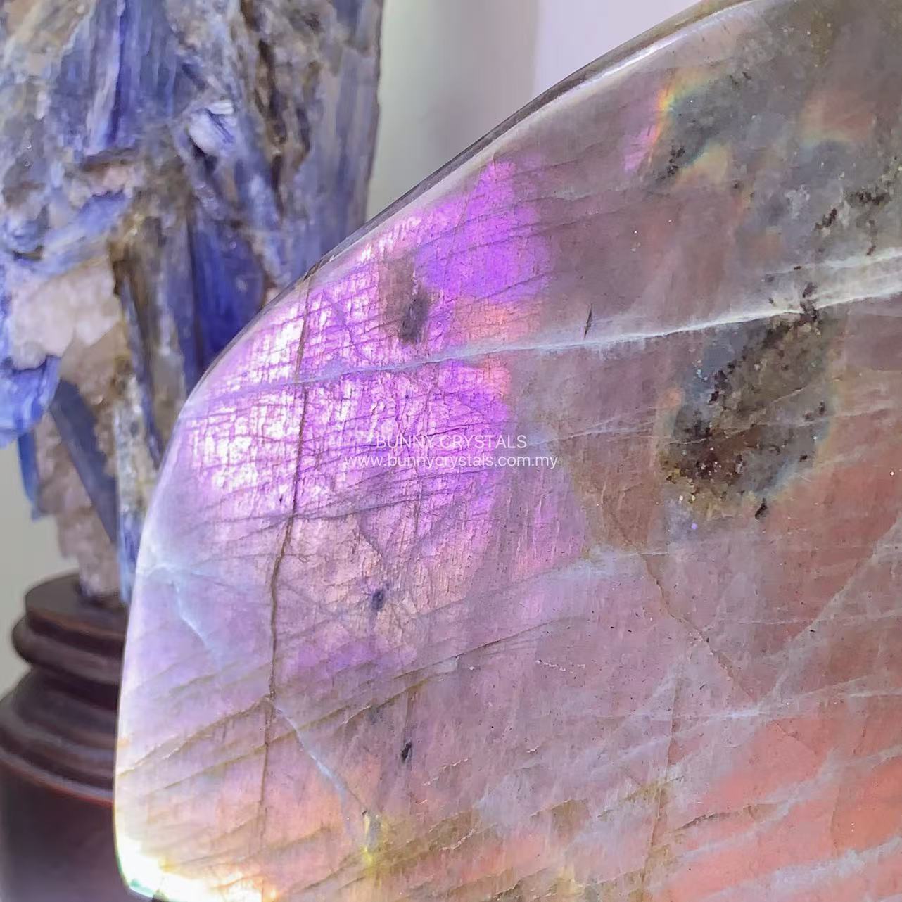 Natural Purple-Pink Labradorite Stone - Image 7