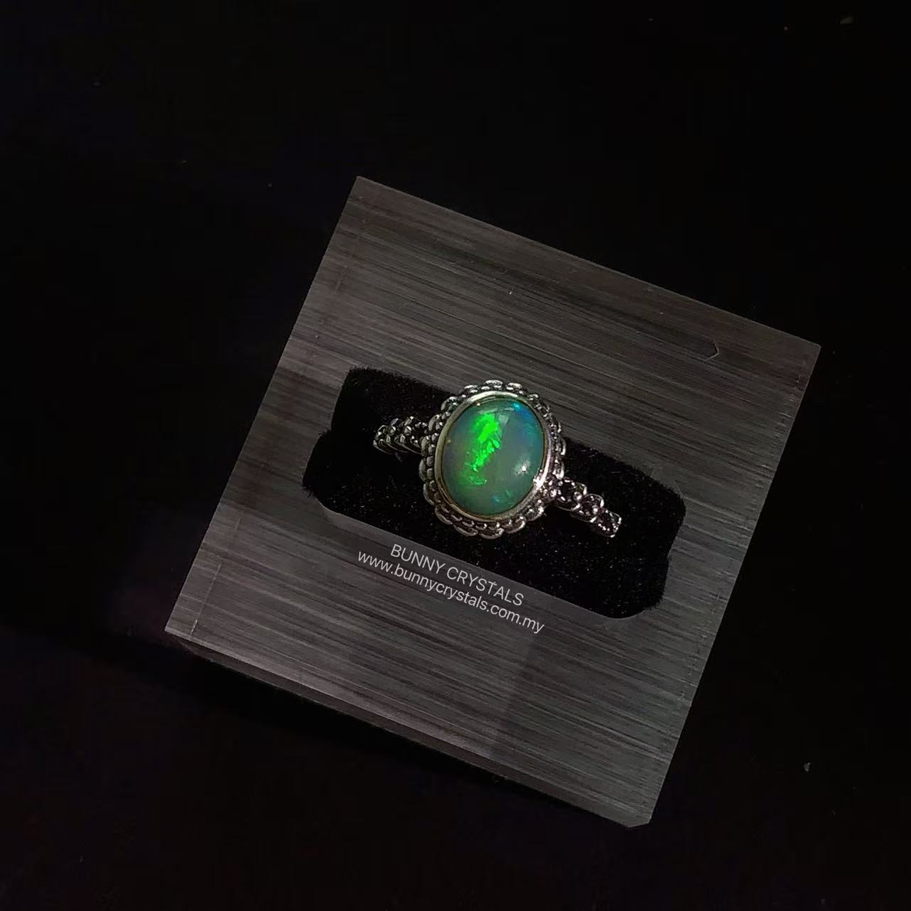 Natural Moonlit White Opal Sterling Silver Ring - Image 7