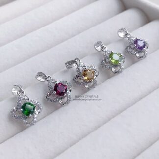 Natural Gemstone / Quartz Whirling Clover Luxe Thick Sterling Silver Pendant